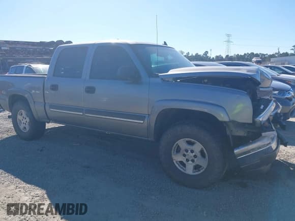 ✅ 2006 Chevrolet Silverado 1500 LT3 • VIN: 2GCEK13T061168729 • Лот: 43603977. Опубликован ранее на IAAI с пробегом 151 249 миль. Бесплатный доступ к архиву аукционных продаж из США и подробный отчёт об истории автомобиля на DreamBid. Изображение 1.