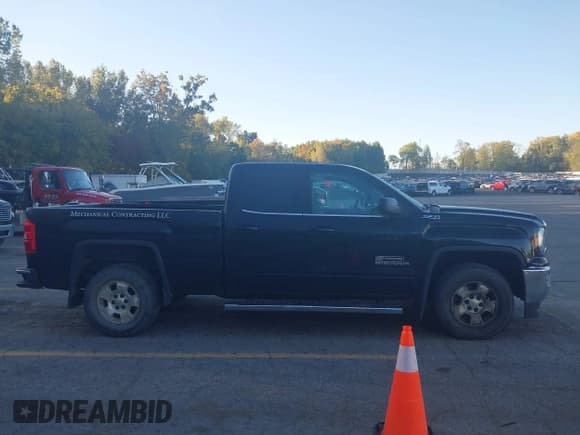 ✅ 2016 GMC Sierra 1500 SLE • VIN: 1GTV2MEC2GZ340296 • Lot: 43402664. Listed on IAAI with 148,599 mi. Free auction sales archive from the USA and detailed vehicle history report at DreamBid. Image 13.