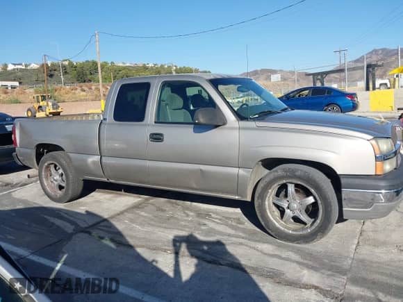✅ 2003 Chevrolet Silverado 1500 LS • VIN: 2GCEC19V931101936 • Lot: 43388856. Wystawiony na IAAI z przebiegiem 154 950 mil mil. Skorzystaj z bezpłatnego archiwum sprzedaży aukcyjnych z USA i zobacz szczegółowy raport historii pojazdu na DreamBid. Zdjęcie 13.