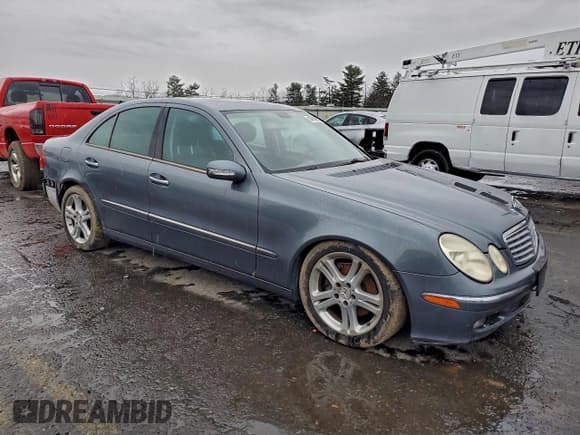 ✅ 2006 Mercedes-Benz E 350 • VIN: WDBUF87J16X193710 • Лот: 94619615. Опубликован ранее на Copart с пробегом Не указан. Бесплатный доступ к архиву аукционных продаж из США и подробный отчёт об истории автомобиля на DreamBid. Изображение 4.