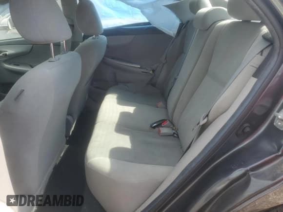 ✅ 2012 Toyota Corolla L • VIN: 2T1BU4EE6CC800319 • Лот: 80910105. Опубликован ранее на Copart с пробегом 180 089 миль. Бесплатный доступ к архиву аукционных продаж из США и подробный отчёт об истории автомобиля на DreamBid. Изображение 10.