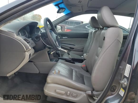 ✅ 2010 Honda Accord EX-L • VIN: 1HGCP3F81AA001646 • Lot: 91812435. Listed on Copart with 219,901 mi. Free auction sales archive from the USA and detailed vehicle history report at DreamBid. Image 7.