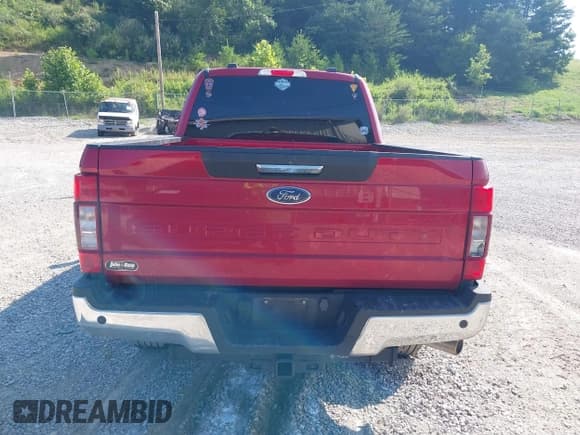 ✅ 2022 Ford F-250 XL • VIN: 1FT7W2BN6NEG31881 • Lot: 42763844. Wystawiony na IAAI z przebiegiem 62 952 mil. Bezpłatny archiwum sprzedaży aukcyjnych z USA i szczegółowy raport historii pojazdu na DreamBid. Zdjęcie 16.