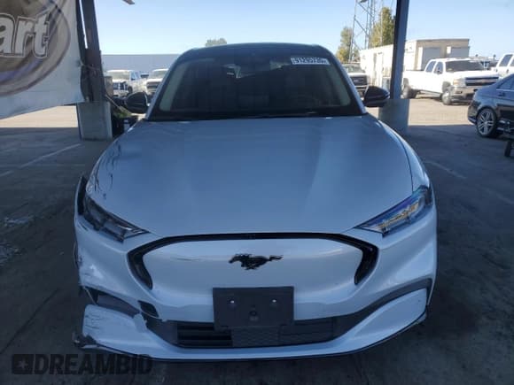 ✅ 2023 Ford Mustang Mach-E Premium • VIN: 3FMTK3SU9PMA98344 • Лот: 91295735. Опубликован ранее на Copart с пробегом 27 094 миль. Бесплатный доступ к архиву аукционных продаж из США и подробный отчёт об истории автомобиля на DreamBid. Изображение 5.