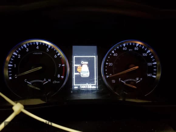 ✅ 2015 Toyota Highlander XLE • VIN: 5TDJKRFH9FS118943 • Lot: 91306715. Listed on Copart with 144,158 mi. Free auction sales archive from the USA and detailed vehicle history report at DreamBid. Image 9.