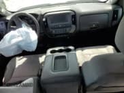 ✅ 2018 Chevrolet Silverado 2500HD Work Truck • VIN: 1GC2CUEG8JZ262116 • Lot: 84633705. Wystawiony na Copart z przebiegiem Nie podano. Bezpłatny archiwum sprzedaży aukcyjnych z USA i szczegółowy raport historii pojazdu na DreamBid. Zdjęcie 8.