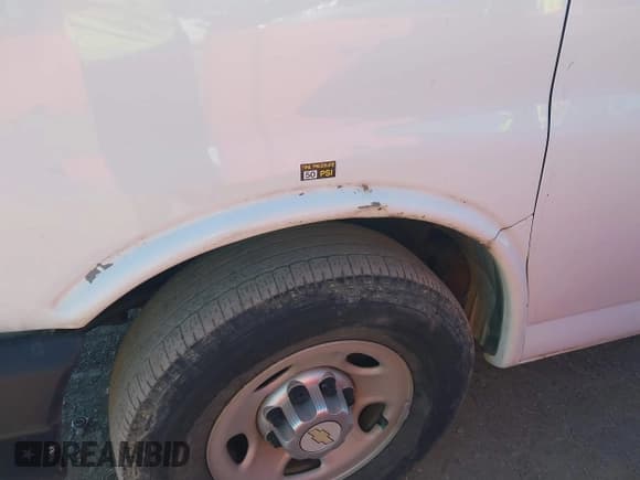 ✅ 2012 Chevrolet Express Cargo • VIN: 1GCWGFCBXC1116892 • Lot: 43021023. Listed on IAAI with 122,063 mi. Free auction sales archive from the USA and detailed vehicle history report at DreamBid. Image 21.