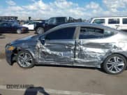 ✅ 2017 Hyundai Elantra SE • VIN: KMHD84LF9HU148598 • Lot: 43215408. Wystawiony na IAAI z przebiegiem 109 286 mil. Bezpłatny archiwum sprzedaży aukcyjnych z USA i szczegółowy raport historii pojazdu na DreamBid. Zdjęcie 6.