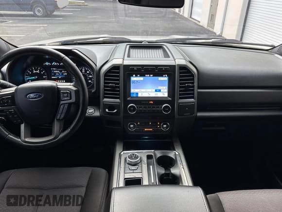 ✅ 2019 Ford Expedition Max XLT • VIN: 1FMJK1HT6KEA49837 • Лот: 84452335. Опубликован ранее на Copart с пробегом 108 346 миль. Бесплатный доступ к архиву аукционных продаж из США и подробный отчёт об истории автомобиля на DreamBid. Изображение 9.