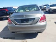 ✅ 2015 Mercedes-Benz C 300 • VIN: 55SWF4JBXFU095675 • Lot: 43588417. Wystawiony na IAAI z przebiegiem 135 875 mil. Bezpłatny archiwum sprzedaży aukcyjnych z USA i szczegółowy raport historii pojazdu na DreamBid. Zdjęcie 16.