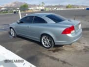 ✅ 2011 Volvo C70 • VIN: YV1672MC6BJ118857 • Лот: 43722554. Опубликован ранее на IAAI с пробегом 169 389 миль. Бесплатный доступ к архиву аукционных продаж из США и подробный отчёт об истории автомобиля на DreamBid. Изображение 3.