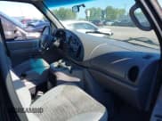 ✅ 2002 Ford Econoline Wagon XL • VIN: 1FBNE31S52HB62465 • Лот: 43119746. Опубликован ранее на IAAI с пробегом 165 155 миль. Бесплатный доступ к архиву аукционных продаж из США и подробный отчёт об истории автомобиля на DreamBid. Изображение 5.