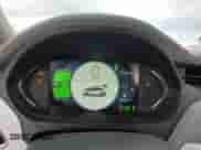 2017 Chevrolet Bolt EV Premier z VIN 1G1FX6S00H4157465, wystawiony jako Copart lot #40251184 z przebiegiem 48 736 mil mil oraz . Historia ofert i sprzedaży dostępna na DreamBid. Obrazek 9.