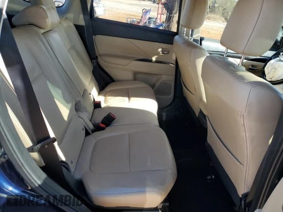 ✅ 2018 Mitsubishi Outlander SE • VIN: JA4AD3A39JZ003263 • Lot: 89815035. Wystawiony na Copart z przebiegiem 109 311 mil. Bezpłatny archiwum sprzedaży aukcyjnych z USA i szczegółowy raport historii pojazdu na DreamBid. Zdjęcie 11.