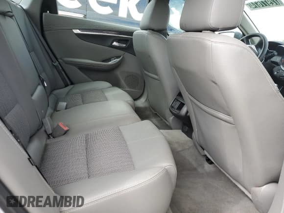 ✅ 2019 Chevrolet Impala LS • VIN: 2G11X5SA6K9126836 • Лот: 72977674. Опубликован ранее на Copart с пробегом 126 619 миль. Бесплатный доступ к архиву аукционных продаж из США и подробный отчёт об истории автомобиля на DreamBid. Изображение 10.