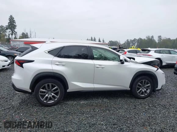 ✅ 2016 Lexus NX 200t • VIN: JTJBARBZ2G2092939 • Lot: 43007014. Wystawiony na IAAI z przebiegiem 126 603 mil. Bezpłatny archiwum sprzedaży aukcyjnych z USA i szczegółowy raport historii pojazdu na DreamBid. Zdjęcie 13.