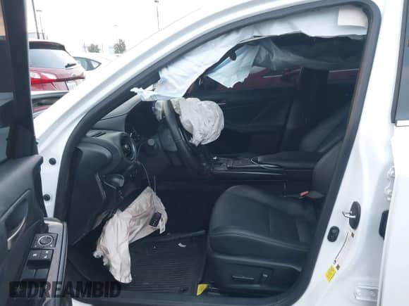 2024 Lexus IS 300 с VIN JTHBA1D2XR5131510, выставлен на аукционе IAAI как лот 41460652 с пробегом 10 580 миль миль и . История ставок и продаж доступна на DreamBid. Изображение 5.