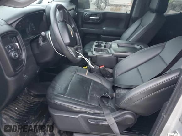 ✅ 2019 Chevrolet Silverado 1500 Work Truck • VIN: 1GCRWAEH7KZ408584 • Lot: 93318075. Wystawiony na Copart z przebiegiem 136 636 mil. Bezpłatny archiwum sprzedaży aukcyjnych z USA i szczegółowy raport historii pojazdu na DreamBid. Zdjęcie 7.