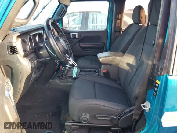 ✅ 2020 Jeep Wrangler Willys • VIN: 1C4GJXAN0LW196571 • Lot: 73794314. Wystawiony na Copart z przebiegiem Nie podano. Bezpłatny archiwum sprzedaży aukcyjnych z USA i szczegółowy raport historii pojazdu na DreamBid. Zdjęcie 7.