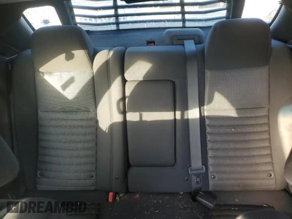 ✅ 2014 Dodge Challenger SXT • VIN: 2C3CDYAG6EH236235 • Lot: 74688144. Wystawiony na Copart z przebiegiem Nie podano. Bezpłatny archiwum sprzedaży aukcyjnych z USA i szczegółowy raport historii pojazdu na DreamBid. Zdjęcie 11.