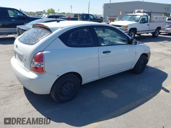 ✅ 2008 Hyundai Accent GS • VIN: KMHCM36CX8U073896 • Лот: 42088516. Опубликован ранее на IAAI с пробегом 182 092 миль. Бесплатный доступ к архиву аукционных продаж из США и подробный отчёт об истории автомобиля на DreamBid. Изображение 4.