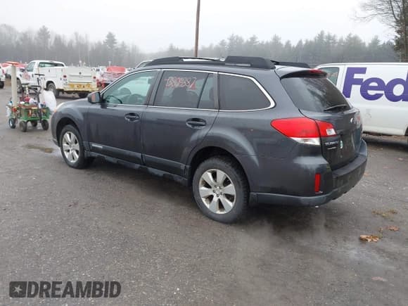✅ 2011 Subaru Outback Premium • VIN: 4S4BRBGC9B3400324 • Лот: 43805387. Опубликован ранее на IAAI с пробегом 189 000 миль. Бесплатный доступ к архиву аукционных продаж из США и подробный отчёт об истории автомобиля на DreamBid. Изображение 3.