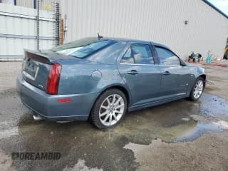 ✅ 2006 Cadillac STS-V • VIN: 1G6DX67D260202925 • Lot: 51973155. Wystawiony na Copart z przebiegiem 161 176 mil. Bezpłatny archiwum sprzedaży aukcyjnych z USA i szczegółowy raport historii pojazdu na DreamBid. Zdjęcie 3.