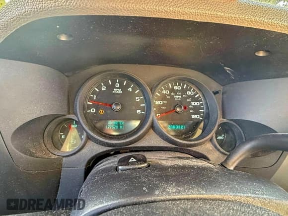 ✅ 2012 Chevrolet Silverado 1500 Work Truck • VIN: 1GCRCPEX2CZ178781 • Лот: 95688805. Опубликован ранее на Copart с пробегом 177 578 миль. Бесплатный доступ к архиву аукционных продаж из США и подробный отчёт об истории автомобиля на DreamBid. Изображение 8.