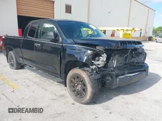 ✅ 2020 Toyota Tundra SR • VIN: 5TFRY5F18LX260400 • Lot: 34629031. Listed on IAAI with 29,195 mi. Free auction sales archive from the USA and detailed vehicle history report at DreamBid. Image 1.