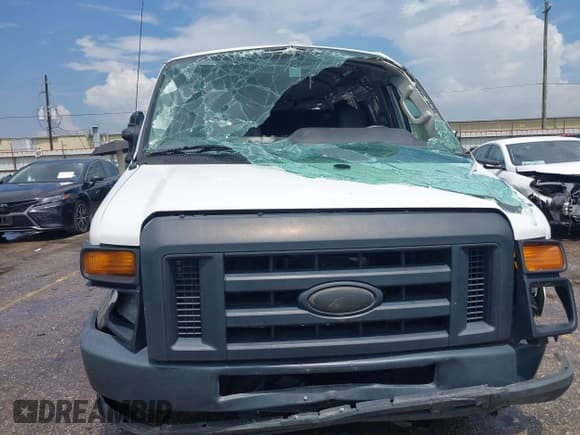 ✅ 2014 Ford Econoline Cargo Commercial • VIN: 1FTNE2EW4EDA84338 • Lot: 42830127. Listed on IAAI with 173,231 mi. Free auction sales archive from the USA and detailed vehicle history report at DreamBid. Image 6.