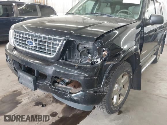 ✅ 2005 Ford Explorer Limited • VIN: 1FMDU75K25UB26462 • Лот: 43759876. Опубликован ранее на IAAI с пробегом 200 719 миль. Бесплатный доступ к архиву аукционных продаж из США и подробный отчёт об истории автомобиля на DreamBid. Изображение 6.