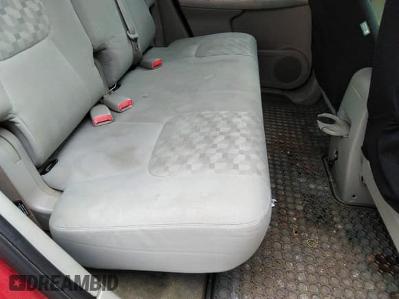 ✅ 2005 Chevrolet Equinox LT • VIN: 2CNDL73F156031768 • Лот: 32959456. Опубликован ранее на IAAI с пробегом 179 032 миль. Бесплатный доступ к архиву аукционных продаж из США и подробный отчёт об истории автомобиля на DreamBid. Изображение 8.