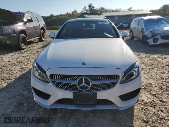 ✅ 2018 Mercedes-Benz C 300 • VIN: WDDWJ4KB5JF720718 • Lot: 71013555. Wystawiony na Copart z przebiegiem 66 747 mil. Bezpłatny archiwum sprzedaży aukcyjnych z USA i szczegółowy raport historii pojazdu na DreamBid. Zdjęcie 5.