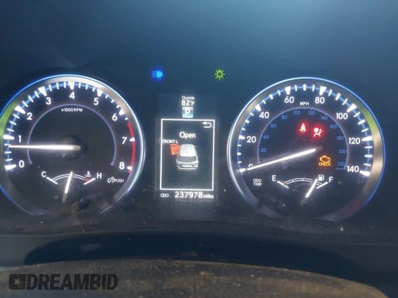 ✅ 2015 Toyota Highlander XLE • VIN: 5TDKKRFH6FS104888 • Lot: 43488377. Wystawiony na IAAI z przebiegiem 237 978 mil. Bezpłatny archiwum sprzedaży aukcyjnych z USA i szczegółowy raport historii pojazdu na DreamBid. Zdjęcie 7.