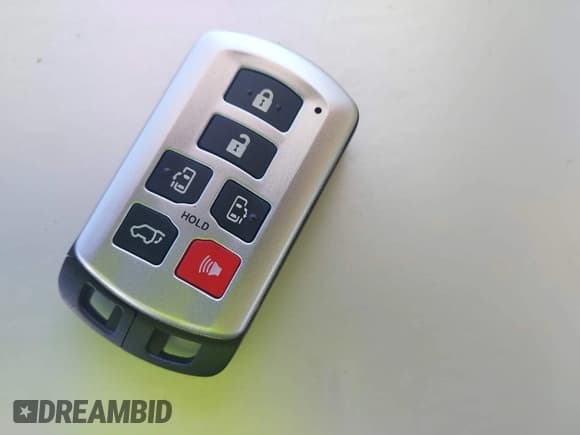 ✅ 2011 Toyota Sienna XLE AAS • VIN: 5TDYK3DC1BS122532 • Lot: 43271960. Listed on IAAI with 229,353 mi. Free auction sales archive from the USA and detailed vehicle history report at DreamBid. Image 11.