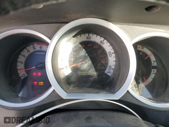 ✅ 2014 Toyota Tacoma • VIN: 3TMLU4EN2EM163301 • Lot: 92313715. Listed on Copart with 102,927 mi. Free auction sales archive from the USA and detailed vehicle history report at DreamBid. Image 9.