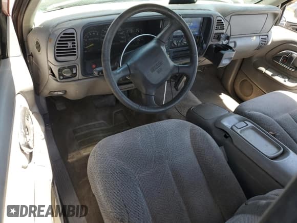 ✅ 1998 GMC Sierra 1500 • VIN: 1GTEK19R1WR511373 • Лот: 60080685. Опубликован ранее на Copart с пробегом 178 199 миль. Бесплатный доступ к архиву аукционных продаж из США и подробный отчёт об истории автомобиля на DreamBid. Изображение 8.