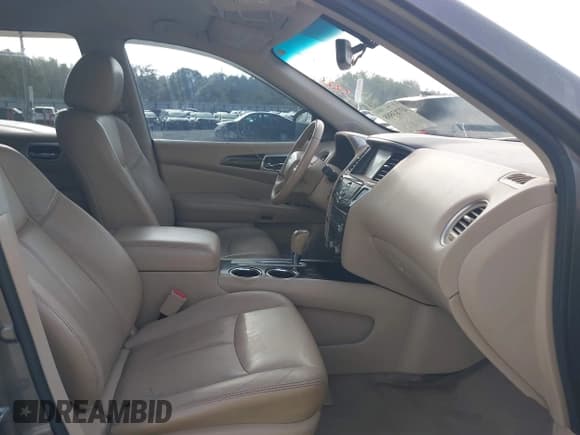 ✅ 2014 Nissan Pathfinder SL • VIN: 5N1AR2MN0EC674615 • Lot: 43783888. Listed on IAAI with 134,929 mi. Free auction sales archive from the USA and detailed vehicle history report at DreamBid. Image 5.