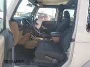 ✅ 2012 Jeep Wrangler Sahara • VIN: 1C4GJWBG0CL245456 • Lot: 82194845. Wystawiony na Copart z przebiegiem Nie podano. Bezpłatny archiwum sprzedaży aukcyjnych z USA i szczegółowy raport historii pojazdu na DreamBid. Zdjęcie 7.