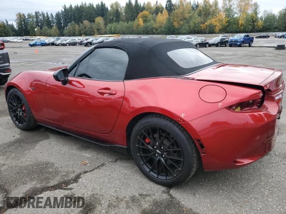 ✅ 2016 Mazda MX-5 Miata Club • VIN: JM1NDAC79G0115862 • Lot: 90220015. Wystawiony na Copart z przebiegiem 57 995 mil. Bezpłatny archiwum sprzedaży aukcyjnych z USA i szczegółowy raport historii pojazdu na DreamBid. Zdjęcie 2.