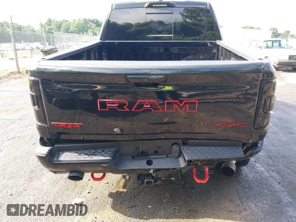 ✅ 2023 Ram 1500 TRX • VIN: 1C6SRFU92PN511174 • Lot: 42448476. Wystawiony na IAAI z przebiegiem 28 165 mil. Bezpłatny archiwum sprzedaży aukcyjnych z USA i szczegółowy raport historii pojazdu na DreamBid. Zdjęcie 6.