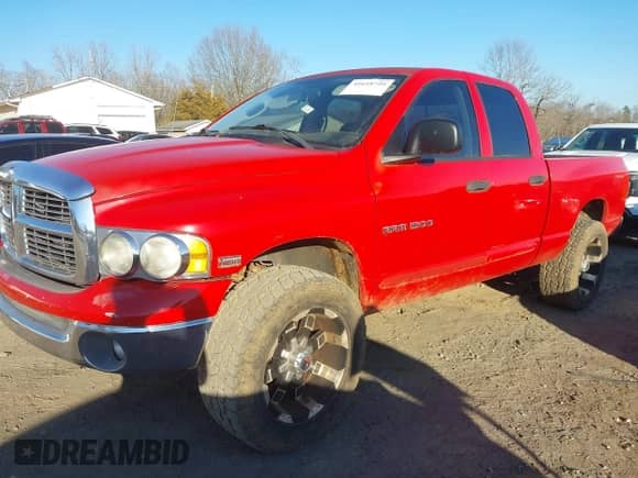 2003 Dodge 1500 ST z VIN 1D7HA18D43J608153, wystawiony jako IAAI lot #41618720 z przebiegiem 206 677 mil mil oraz . Historia ofert i sprzedaży dostępna na DreamBid. Obrazek 2.