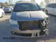 2018 Dodge Grand Caravan SXT z VIN 2C4RDGCG6JR300596, wystawiony jako Copart lot #90603435 z przebiegiem 153 207 mil mil oraz Czysty tytuł • Clean title. Historia ofert i sprzedaży dostępna na DreamBid. Obrazek 5.