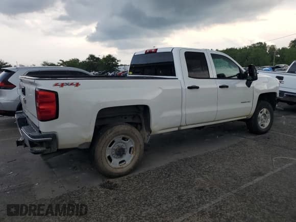 ✅ 2015 Chevrolet Silverado 2500HD LT • VIN: 1GC2KVEG5FZ104820 • Lot: 66502915. Wystawiony na Copart z przebiegiem 137 197 mil. Bezpłatny archiwum sprzedaży aukcyjnych z USA i szczegółowy raport historii pojazdu na DreamBid. Zdjęcie 3.