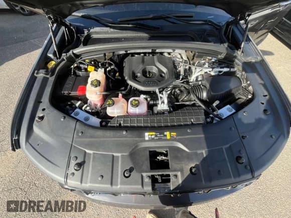 ✅ 2023 Jeep Grand Cherokee Overland • VIN: 1C4RJYD65P8849277 • Lot: 90741555. Listed on Copart with 32,707 mi. Free auction sales archive from the USA and detailed vehicle history report at DreamBid. Image 5.