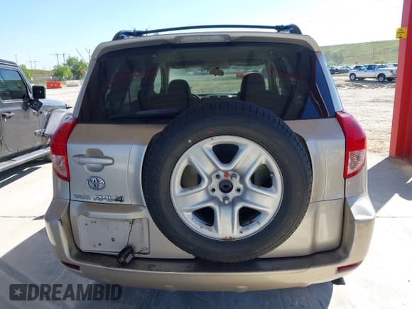 ✅ 2008 Toyota RAV4 • VIN: JTMZK33V486011070 • Лот: 43590164. Опубликован ранее на IAAI с пробегом 63 745 миль. Бесплатный доступ к архиву аукционных продаж из США и подробный отчёт об истории автомобиля на DreamBid. Изображение 17.