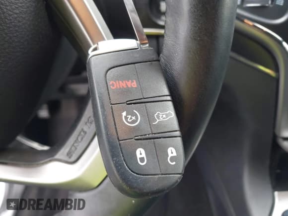 ✅ 2018 Jeep Grand Cherokee High Altitude • VIN: 1C4RJFCT6JC222684 • Lot: 43308148. Listed on IAAI with 109,399 mi. Free auction sales archive from the USA and detailed vehicle history report at DreamBid. Image 11.