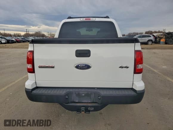 ✅ 2007 Ford Explorer Sport Trac XLT • VIN: 1FMEU51K17UA30601 • Лот: 96575335. Опубликован ранее на Copart с пробегом 117 987 миль. Бесплатный доступ к архиву аукционных продаж из США и подробный отчёт об истории автомобиля на DreamBid. Изображение 6.