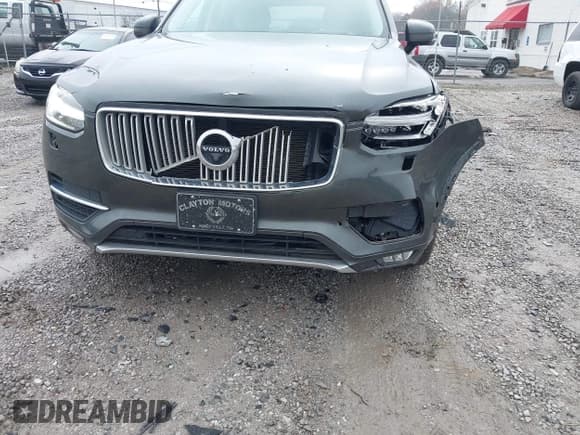 ✅ 2018 Volvo XC90 Inscription • VIN: YV4A22PL4J1207297 • Lot: 43761145. Listed on IAAI with 128,601 mi. Free auction sales archive from the USA and detailed vehicle history report at DreamBid. Image 20.