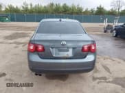 ✅ 2008 Volkswagen Jetta SE • VIN: 3VWRM71K18M135790 • Lot: 42165888. Wystawiony na IAAI z przebiegiem 147 523 mil. Bezpłatny archiwum sprzedaży aukcyjnych z USA i szczegółowy raport historii pojazdu na DreamBid. Zdjęcie 16.